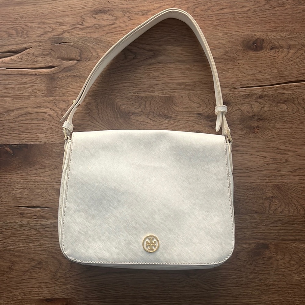 Tory Burch Leather Flap Bag in white with gold hardware